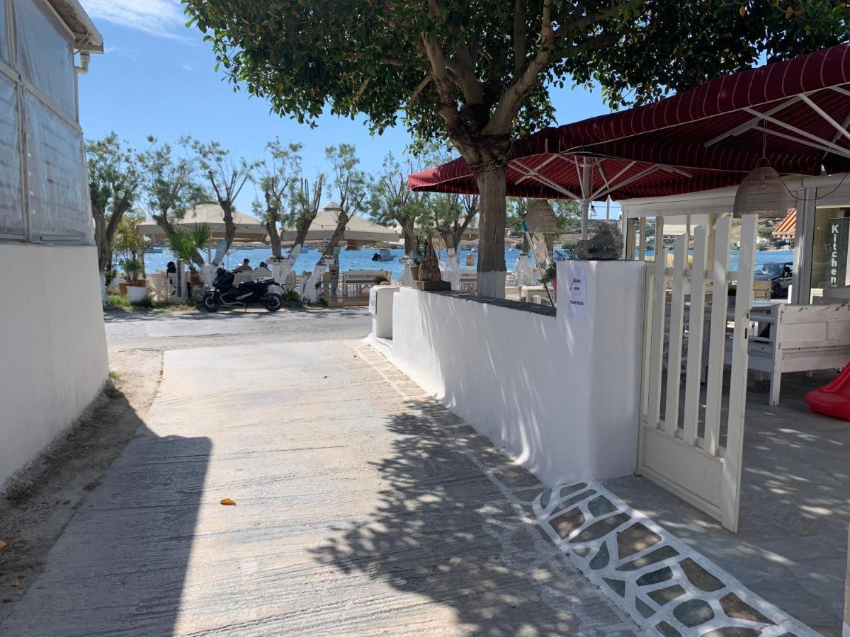Studio Apartment Violetta At Livadia Beach Páros 외부 사진