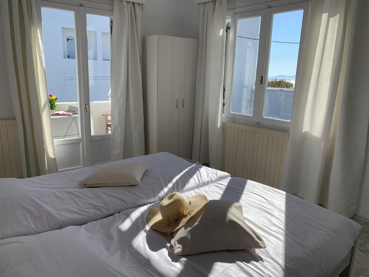 Studio Apartment Violetta At Livadia Beach Páros 외부 사진